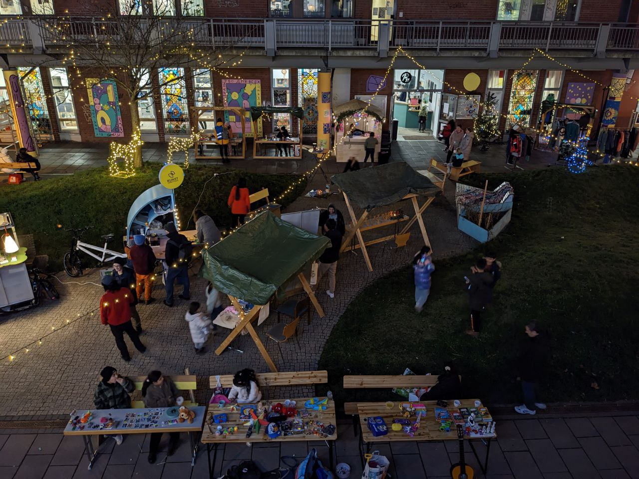 Eindrücke vom letztjährigen Wintermarkt in der Passage 13